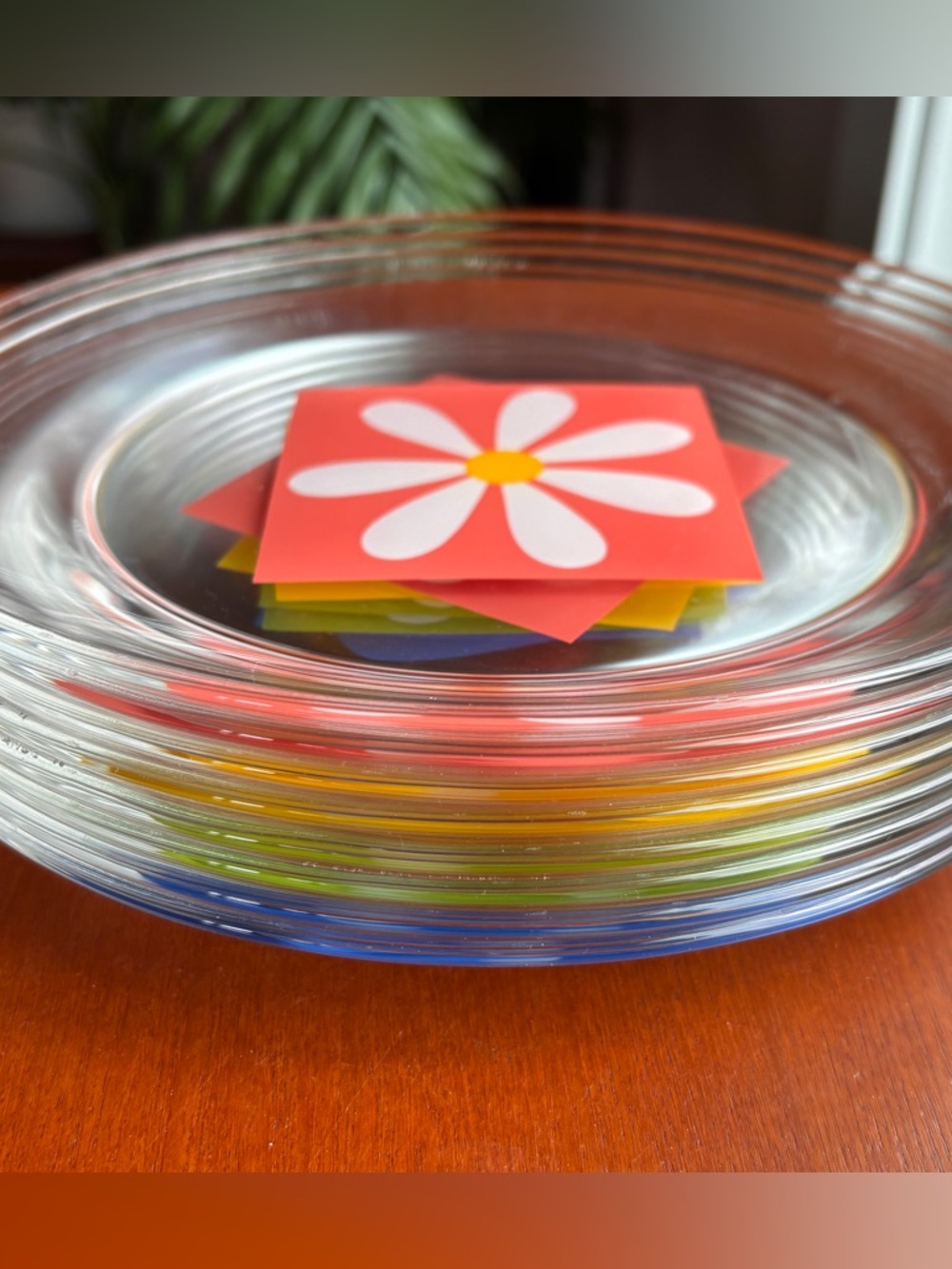 Arcoroc France Dessert Plates Daisy Glass Set of 8 Vintage 1970s